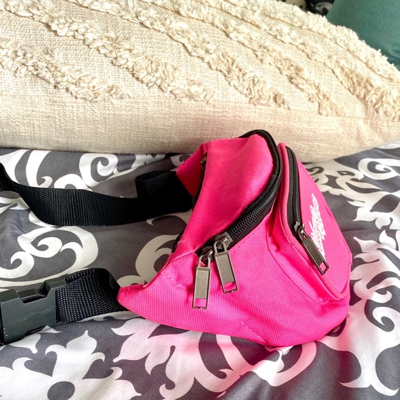 Riley Rose Limited Edition Fanny Pack - Picture 6 of 8